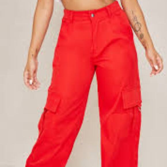 Pretty Little Thing Petite Red Buckle Detail Cargo Wide Leg Pants Size 2 - Picture 8 of 8